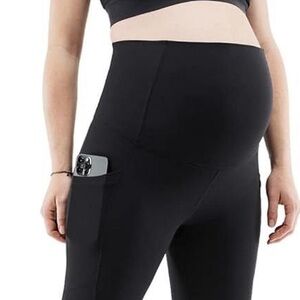 Black Fabletics Maternity Leggings with Pocket